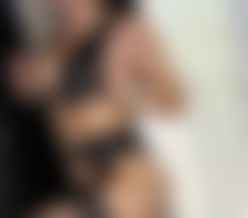 Escorts and Massages Birmingham Birmingham - Photos for Available party girl 👧 💦🥶