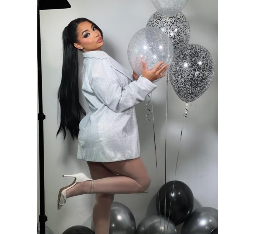Escorts East London Gants Hill Station - East London - Photos for BUSTY⭐ BRAZILIAN ⭐ PARTY GIRL ⭐