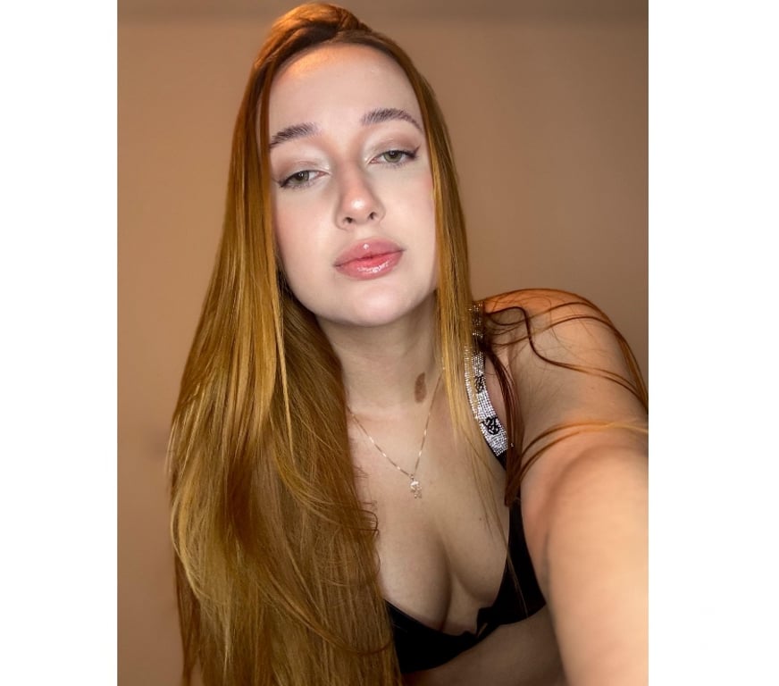 Escorts East London Gants Hill Station - East London - Photos for 💥 Superb 🔥 Redhead brazilian Party Girl 🌟 Anna