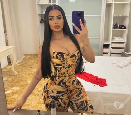 Escorts Gants Hill Station East London - Photos for BRAZILIAN BRUNETTE PARTY GIRL SCARLETT