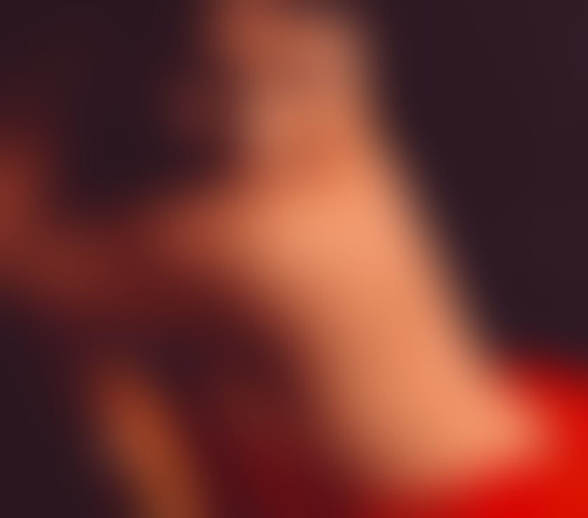 Escorts West London Paddington (H&C Line) Station - West London - Photos for natural brunette, slim with curves