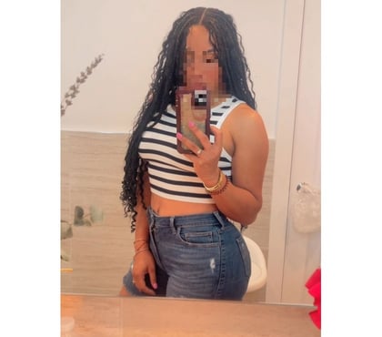 Photos for Hi I’m charis party girl and very hot