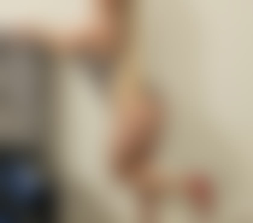 Escorts West Yorkshire Leeds - Photos for Now in Leeds whatsapp confirmation! Webcam show!