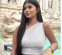 🌹 Classic Latina Elegance 🌹