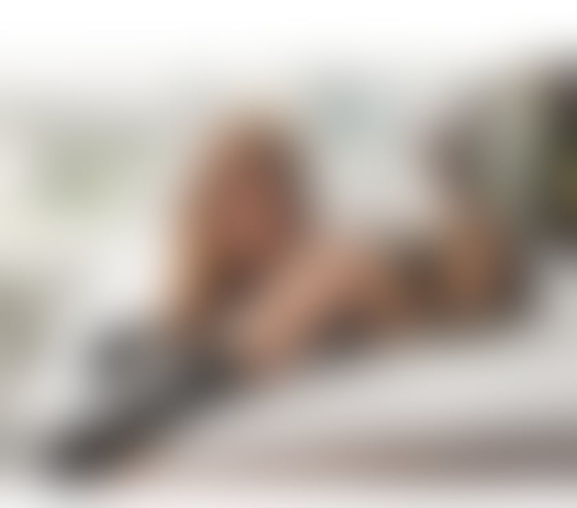 Escorts South West London Sutton - Photos for ÍRIS PARTY GIRL 🥳 QUEEN OF BJ 👑