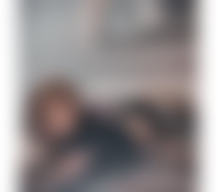 Party girl 🥂 WET and HORNY 💦