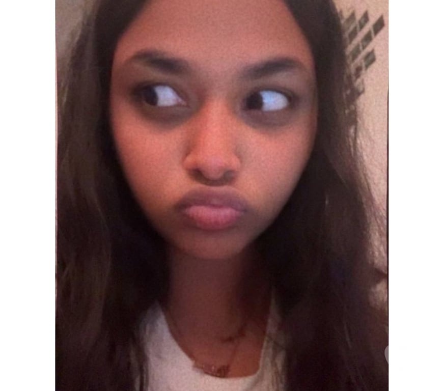 Escorts South East London Lewisham - Photos for South Asian 18 year old