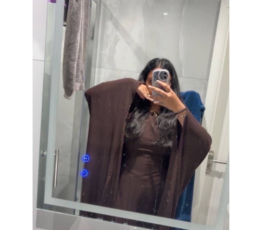 Escorts South East London Lewisham - Photos for South Asian 18 year old