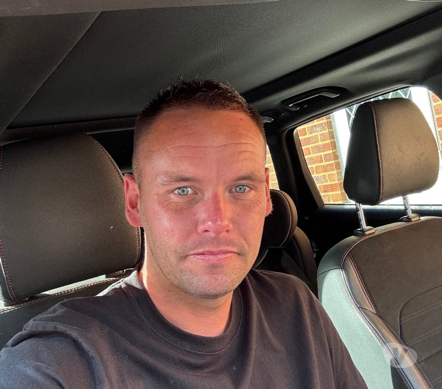 Escorts West Berkshire Reading - West Berkshire - Photos for Hi guys my name is Shaun