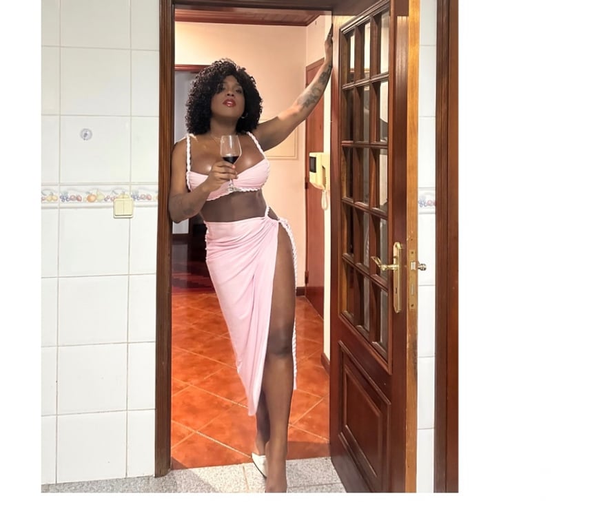 Trans Escorts Aberdeen Aberdeen City Centre - Aberdeen - Photos for EBONY TS BACK IN TOWN!!! NAUGHTY JULIA🥳🔥🎁🥳Aa