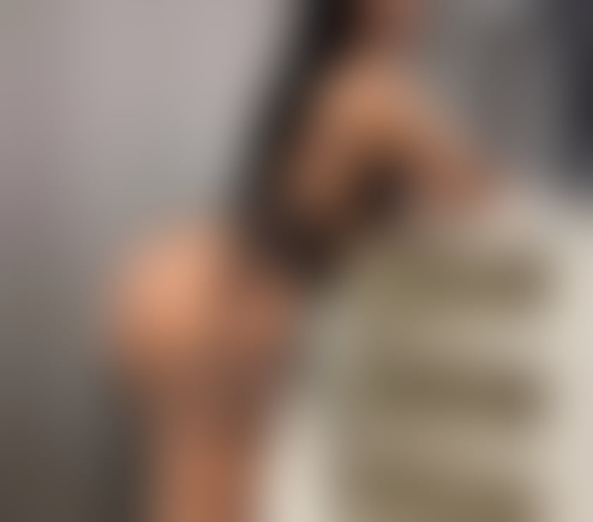 Escorts and Massages Hyde Park Leeds - Photos for Laura available now Incall and outcall