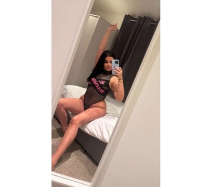 Photos for Alessia hot girl ❤️🥳