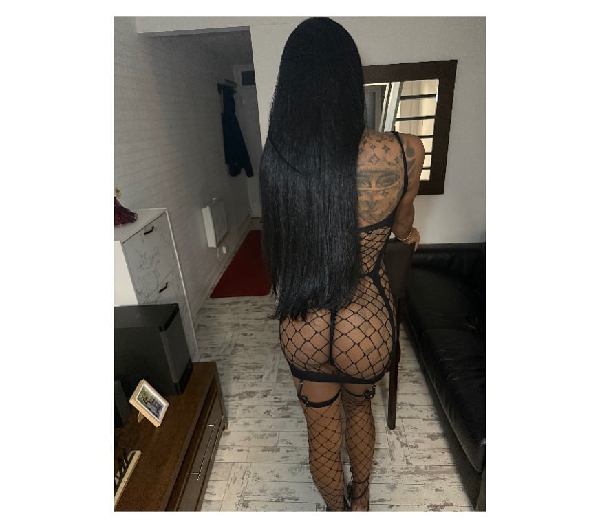Trans Escorts Hertfordshire Watford - Photos for Nicole ♥️ party🥂 hot Brazilian🇧🇷