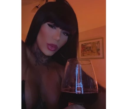 Photos for Nicole ♥️ party🥂 hot Brazilian🇧🇷