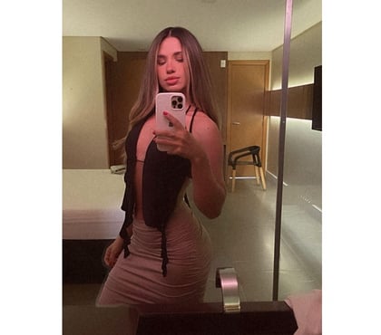 Photos for Lari Brasilian and Party Girl