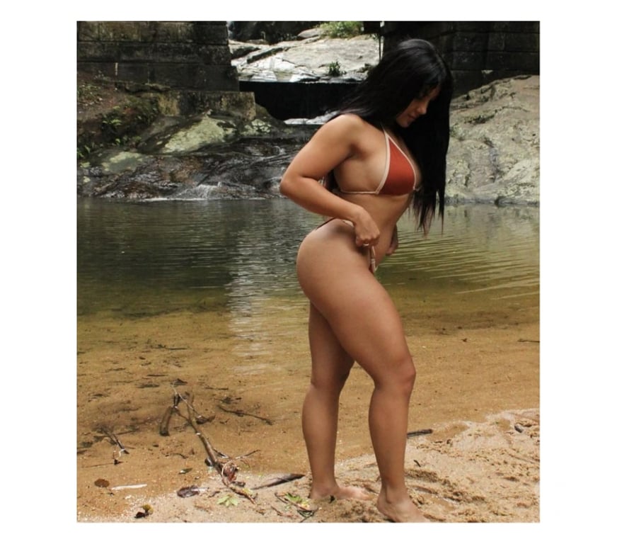 Escorts East London Stratford - East London - Photos for Brazilian party girl 😍🔥