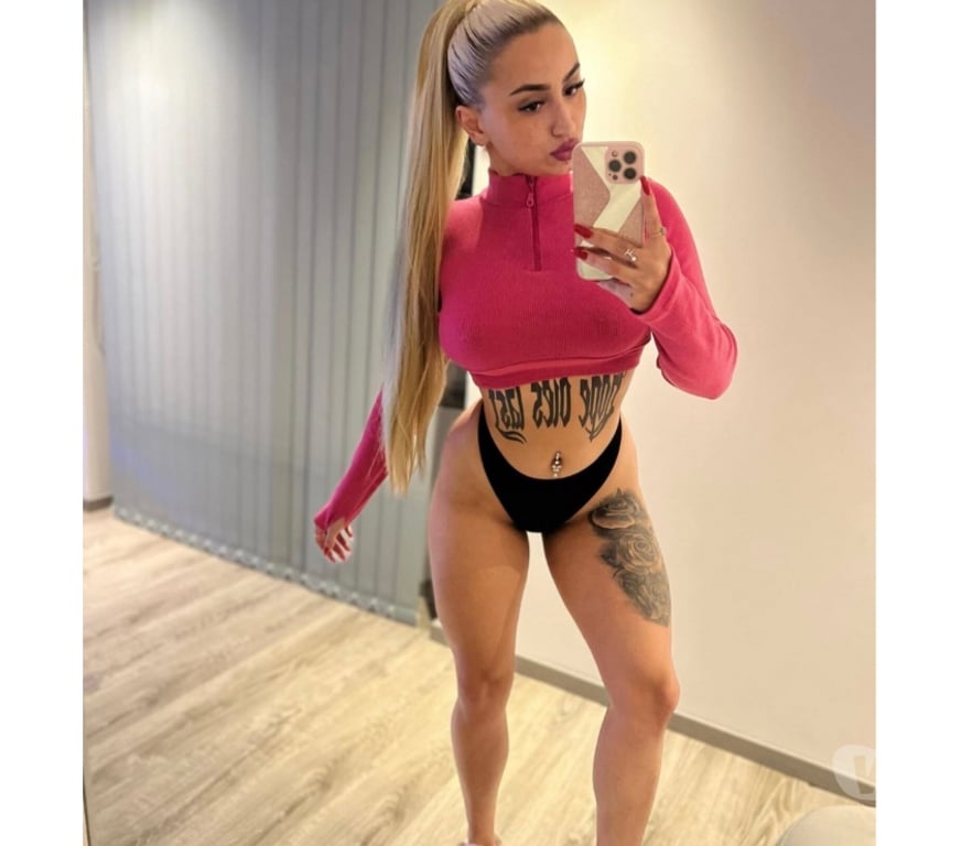 Escorts Staffordshire Cannock Chase - Photos for Bella call me now kiss