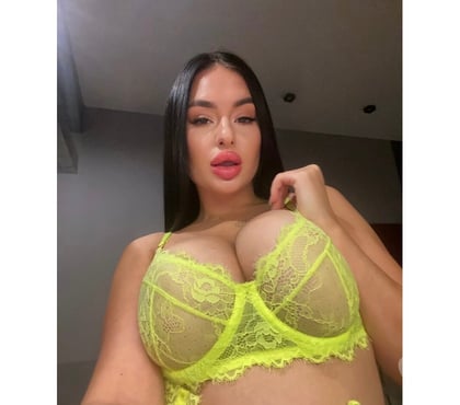 Escorts Edinburgh Edinburgh - Photos for 🫦hot brunette🫦Queen of fantesy FULL GFE👄🥂