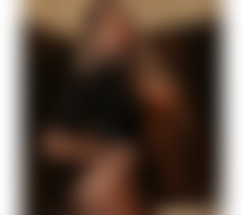 RAFAELA🦋🧁best owo💦party girl 🎉