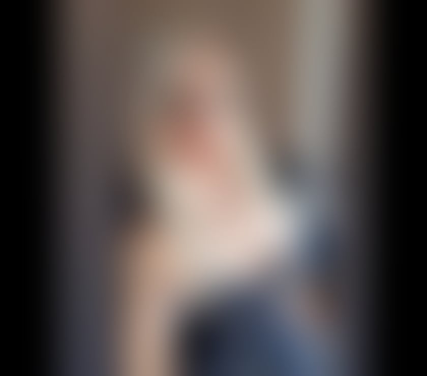 Sexy curvy blond girl!!🥰NEW larissa