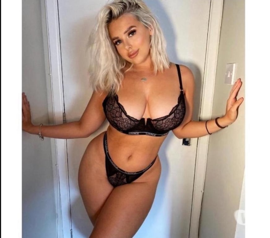 Escorts Warrington Warrington Town Centre - Warrington - Photos for New in Town❤️party girl🥂24 hrs on