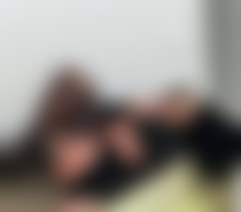 Escorts Somerset Yeovil - Somerset - Photos for BUSTY BRUNETTE-PARTY LADY