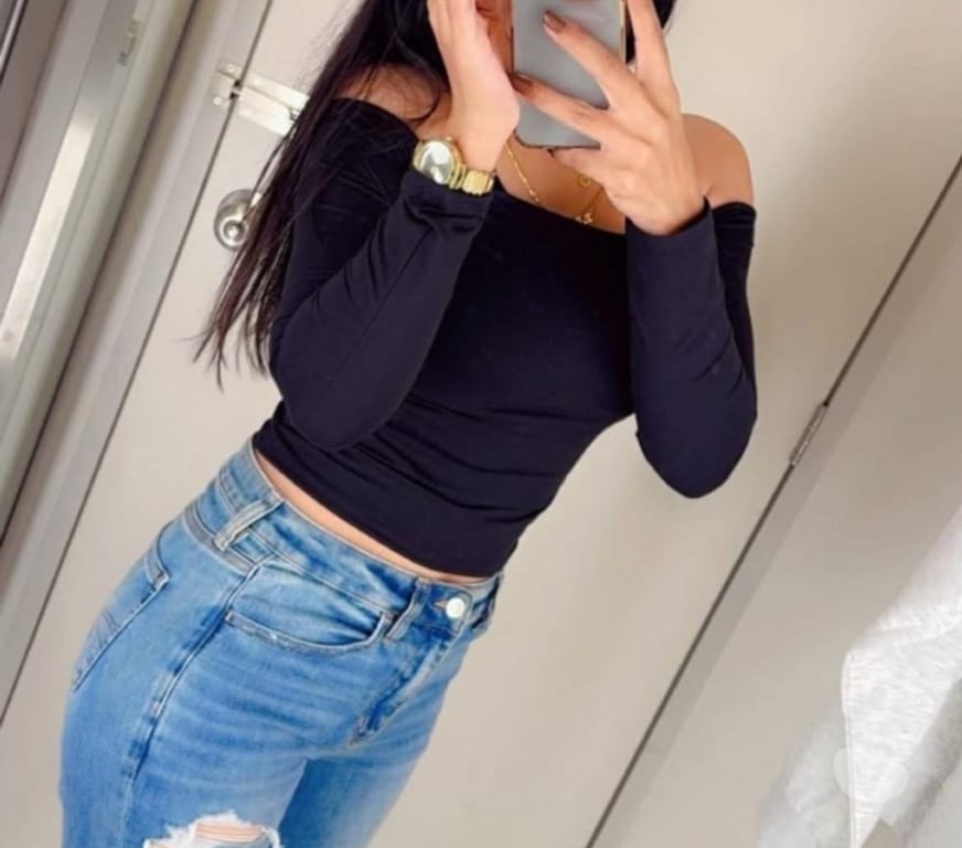 Escorts Hampshire Test Valley - Photos for Beautiful Asian Girl Promila Patel in Southampton