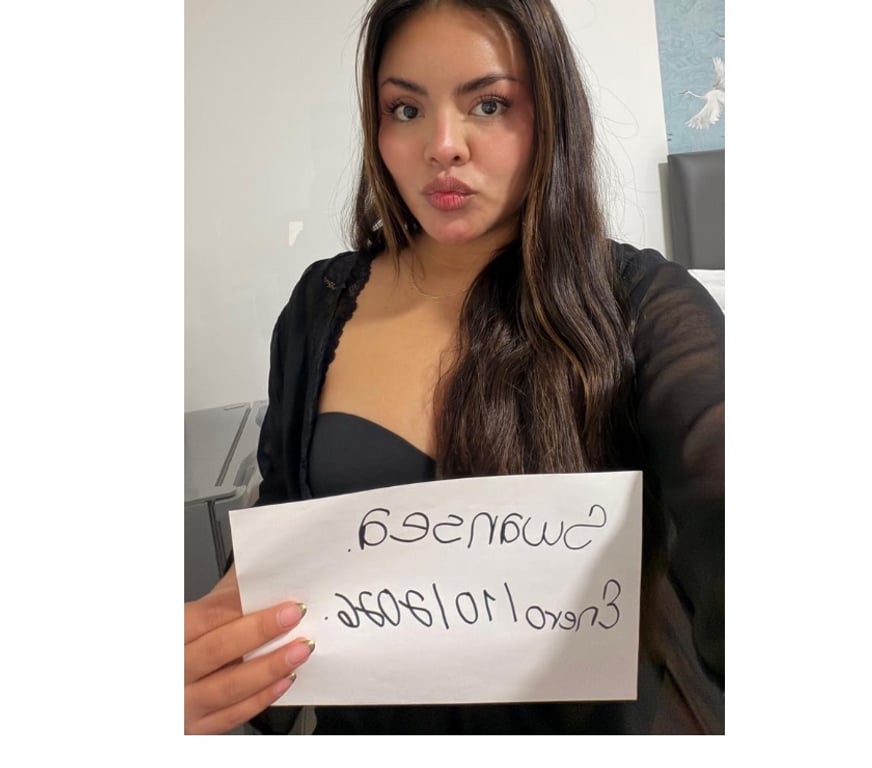 Escorts Swansea - Wales Swansea City Centre - Swansea - Photos for STUDENT 20 YEARS FIRST TIME IN SWANSEA