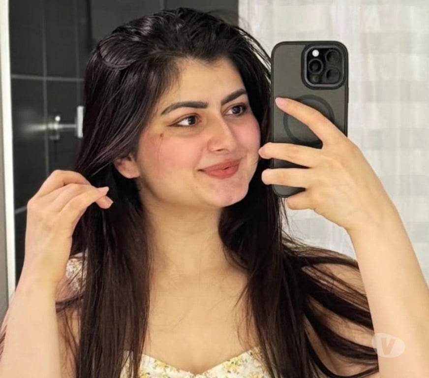 Escorts North London Shoreditch High Street Station - North London - Photos for Charming Escort For Quality Time - Friendly & Respectful.