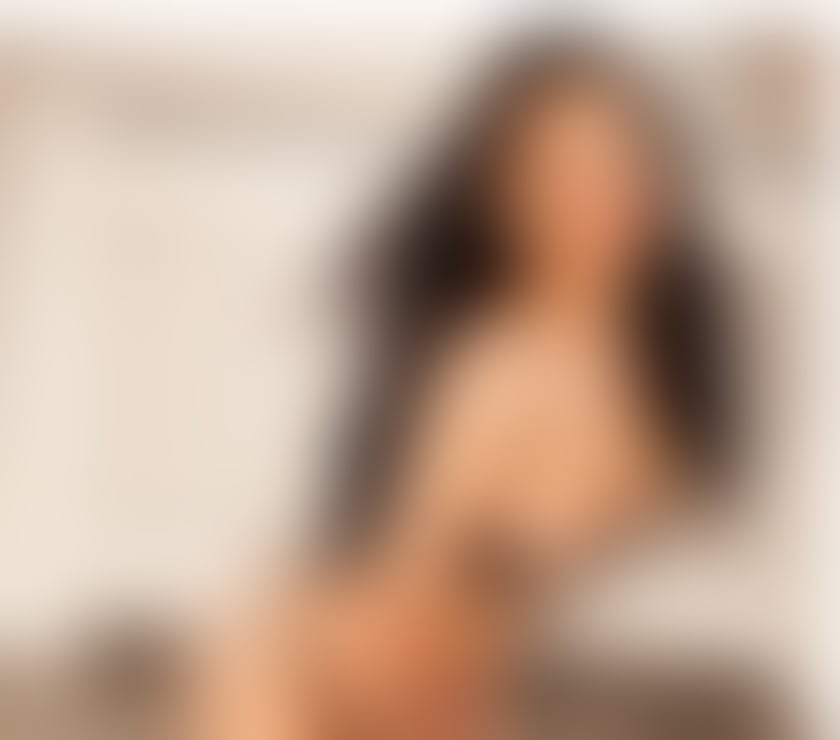 Escorts Buckhurst Hill Epping Forest - Photos for Bella 🍑 beautiful brunette attractive🔥💋💫