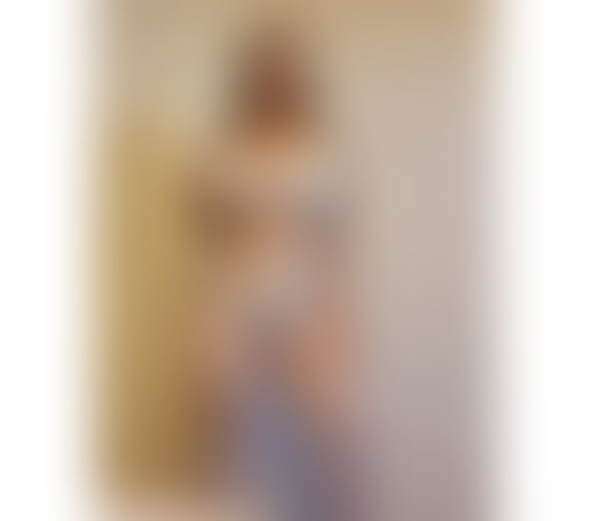 Best brunette 😍 Ella a delicious curvy body 😋 party