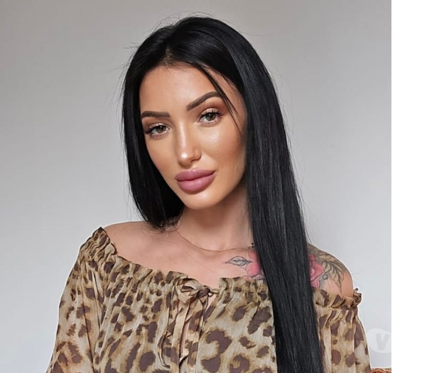 Escorts Bedfordshire Central Bedfordshire - Photos for NEW HERE 🤍 Charming Escort – Private Moments