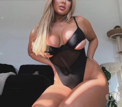 Escorts and Massages Reigate Reigate and Banstead - Photos for ONLY here FOR A FEW DAYS❤️PARTY OUTCALL