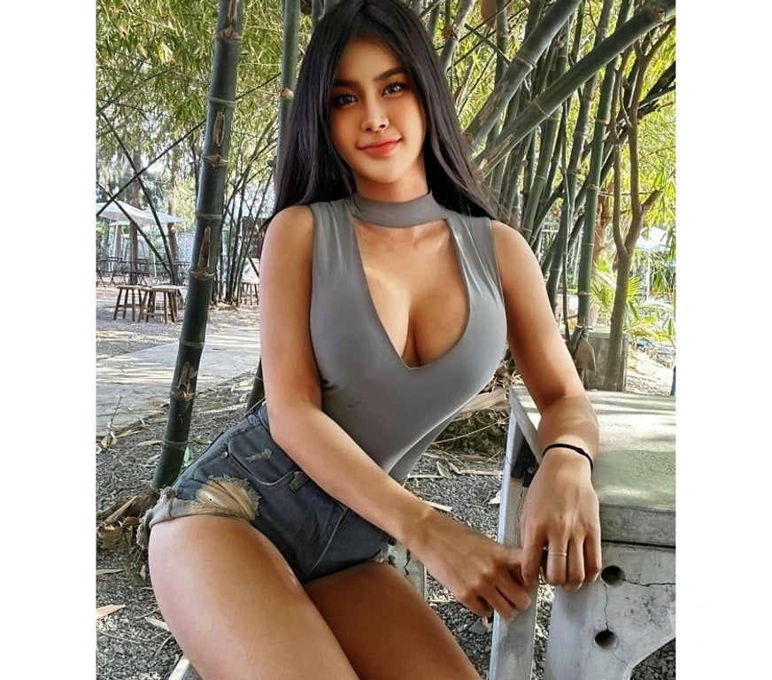 Escorts Warwickshire Warwick - Photos for Thai girl real picture !!!