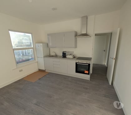 Property to Rent Tottenham North London - Photos for Newly refurbished 2 bed flat Tottenham N15 now £1950 pm