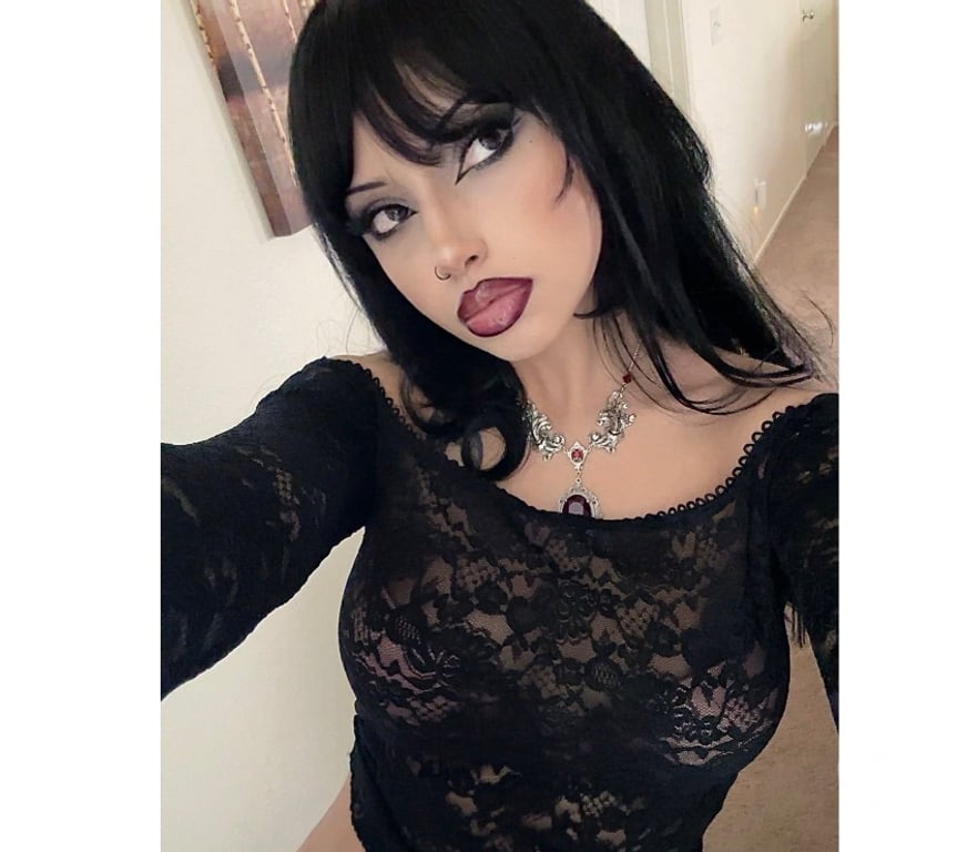 Escorts Flintshire - Wales Mold - Flintshire - Photos for BIG GIRL IN TOWN