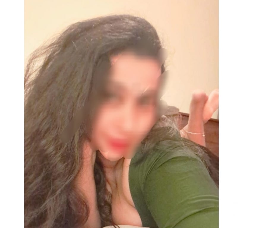 Escorts Leicestershire Leicester - Photos for HANITA🥵 South Indian Tamil Girl😘 New In Leicester 👅