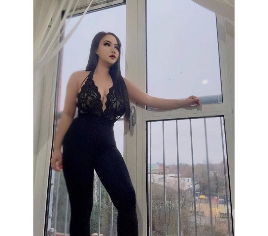 Escorts Greater Manchester Salford - Photos for Hi Guys I'm Iris Thai girl best service real pic