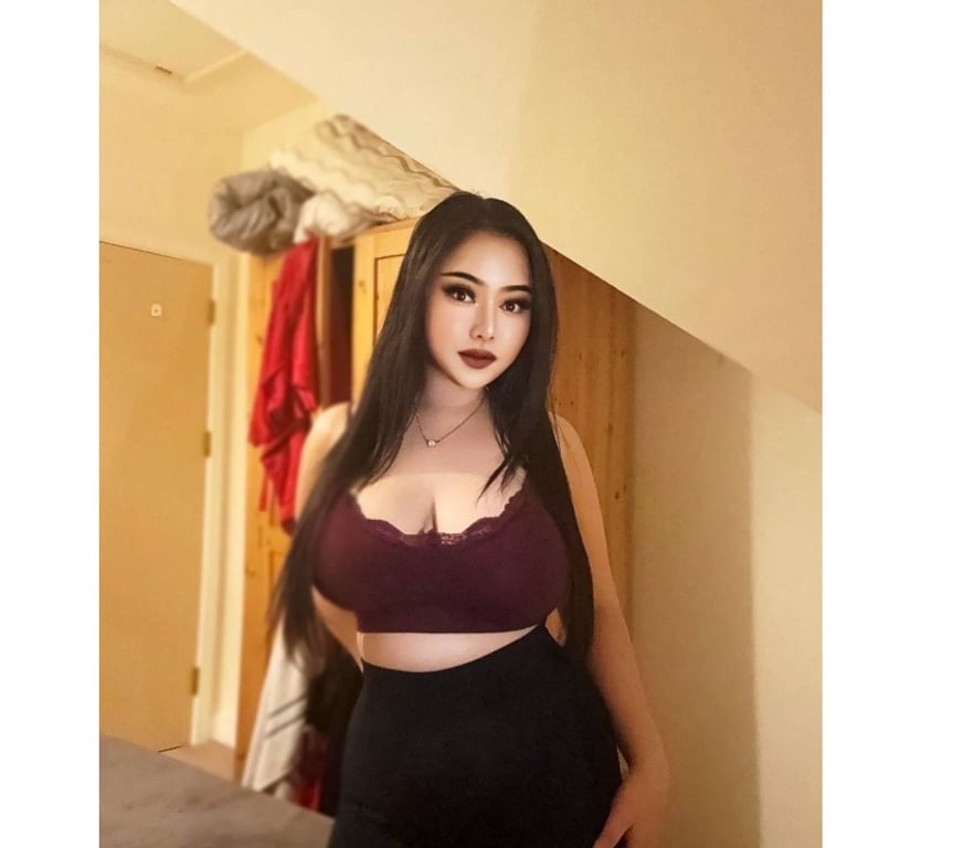 Escorts Greater Manchester Salford - Photos for Hi Guys I'm Iris Thai girl best service real pic
