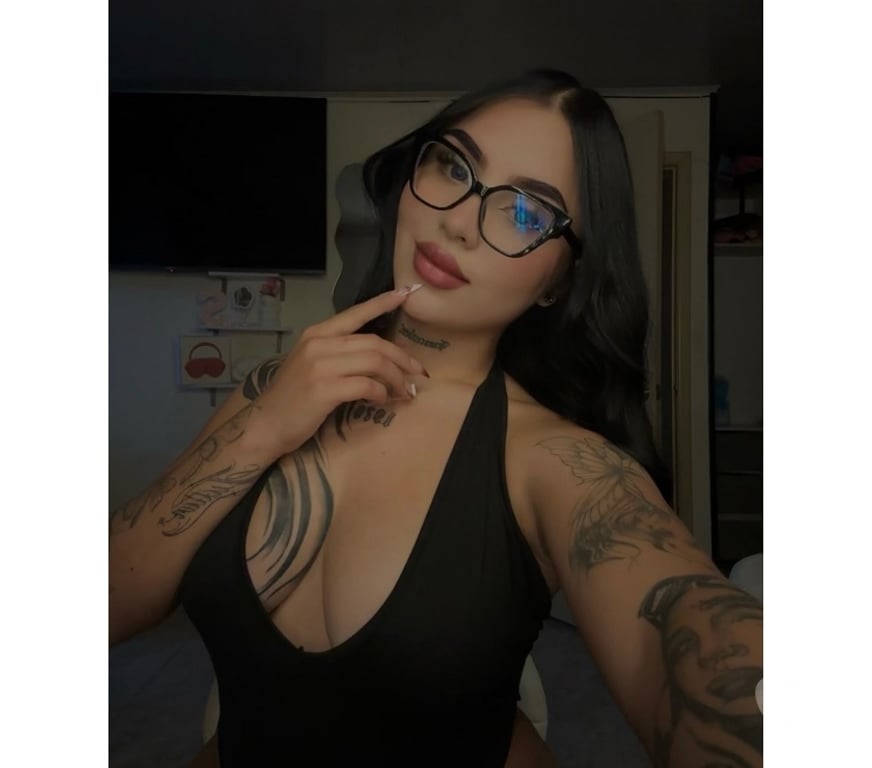 Escorts Staffordshire Newcastle-under-Lyme - images_alt_text 💋🫰🏻 Gaby is new here and available for parties 🥰