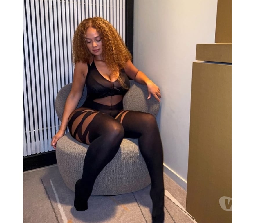 Escorts Hampshire Rushmoor - Photos for 🎉 New In Town 🎉 Party