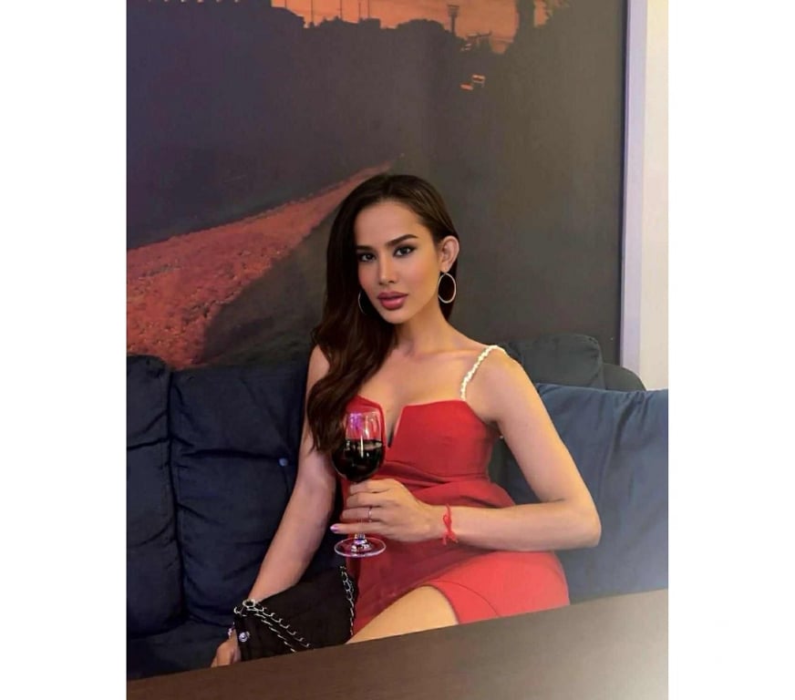 Escorts South East London Bromley - Photos for Sexy Martiny Cambodian Lady boy with Fully 8’’ Inches!!