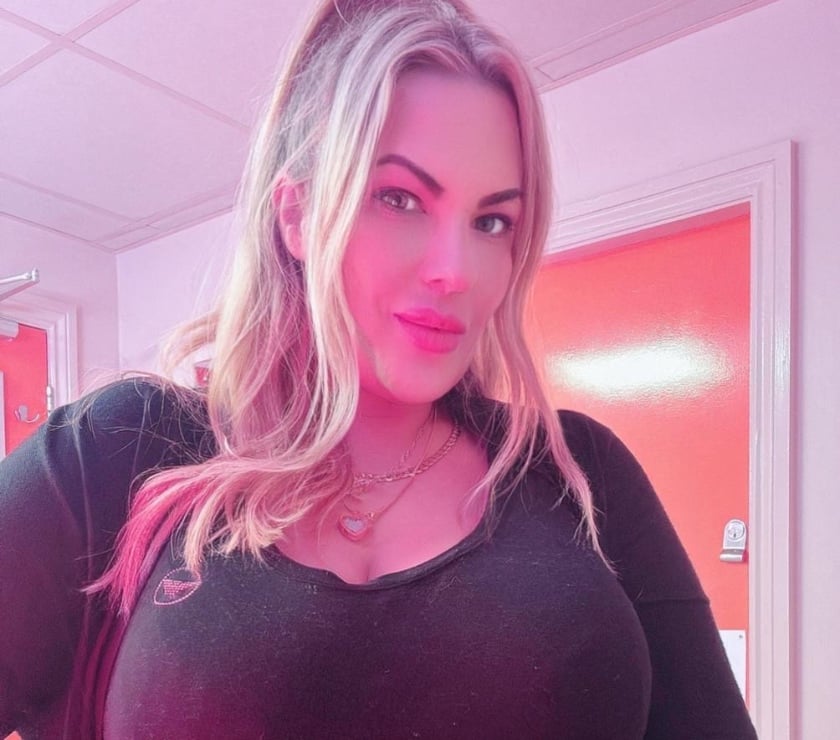 Adult Entertainment Central London London Bridge Station - Central London - Photos for British Blonde 34KK vid calls & content, vouchers accepted