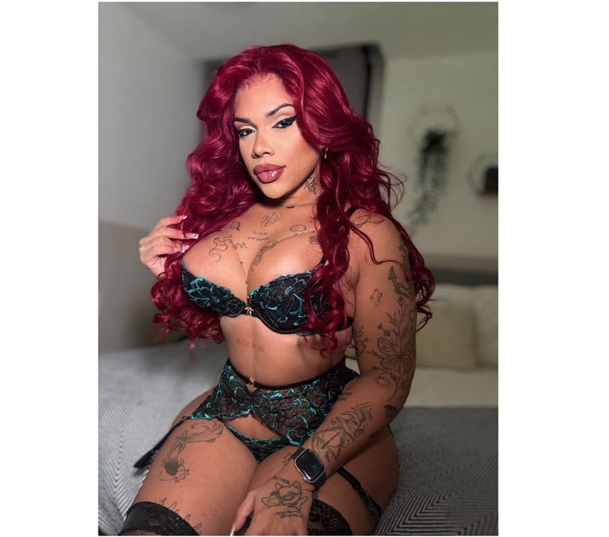 Trans Escorts West Midlands Coventry - Photos for Raven on red...