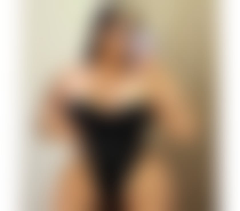 Escorts Hampshire Rushmoor - Photos for 🥳Sara Latina giant butt🍑