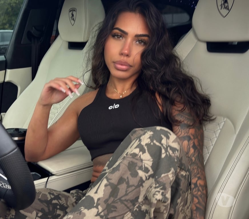 Escorts Lancashire Burnley - Photos for Chloe First Day