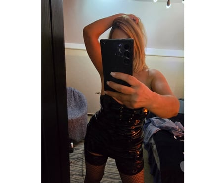 Escorts Orpington Bromley - Photos for Sensual massage and strap-on