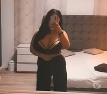 Denisse‼️🔝🥳🥂👑🍾whrite me onWhatsAppForMeet