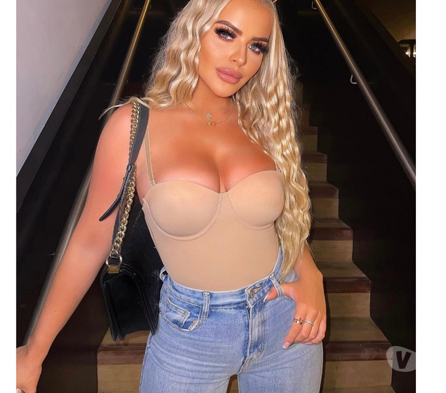 Escorts West Sussex Crawley - Photos for 🆂🆄🅿🅴🆁 🅷🅾🆃 🔞☎️CALL ME NOW📞