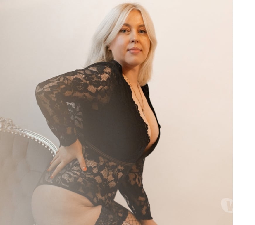 Escorts East London Plaistow Station - East London - Photos for Classy Escort massage